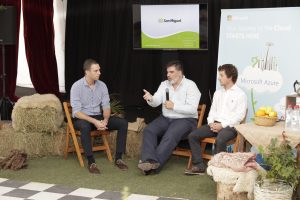 Presentación San Miguel. Diego Bekerman (Microsoft) Eduardo Martinez y Alessandro Tognola (Inipop)