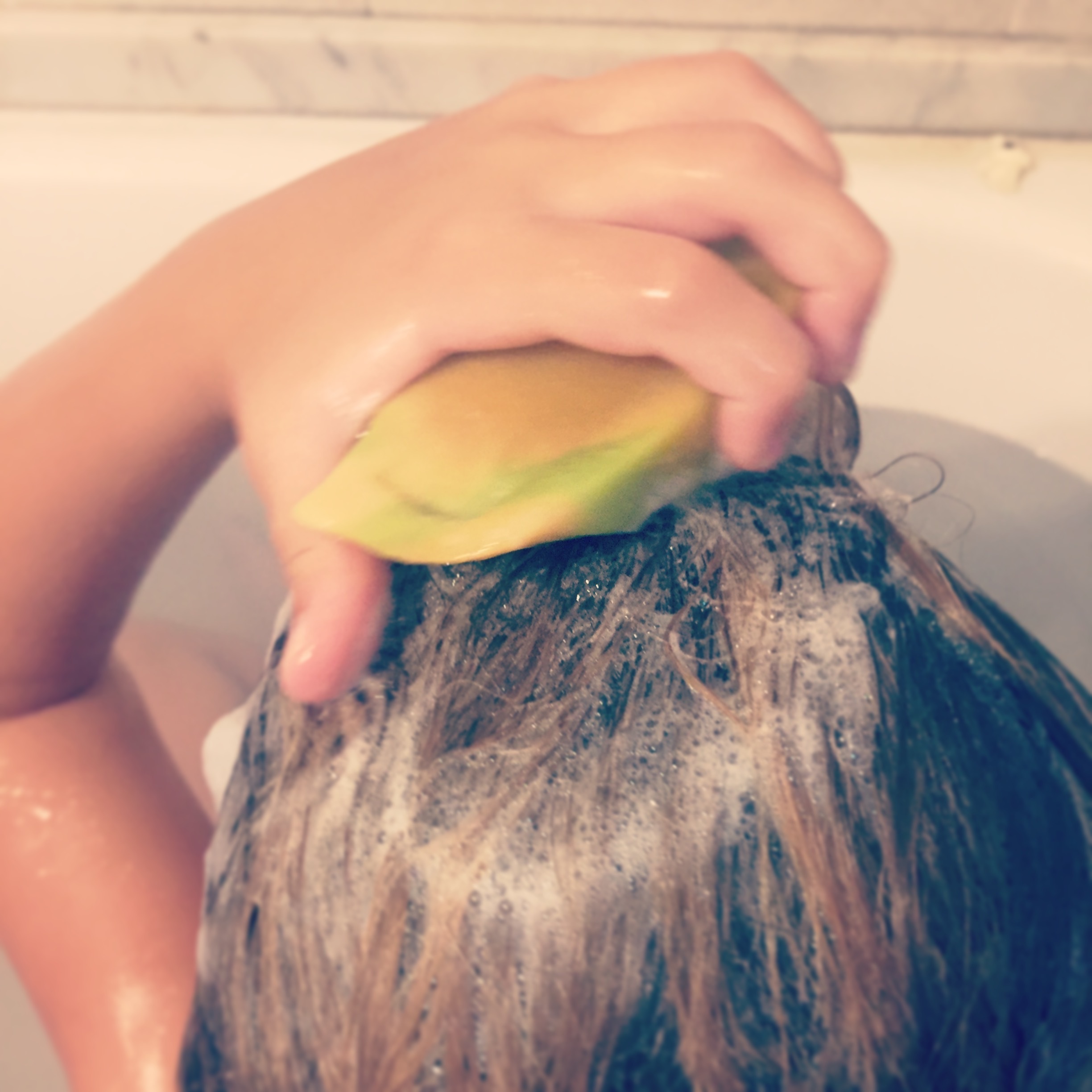 Creó una línea de jabones y repelentes naturales inspirada en su hija y hoy es un éxito 1 labotica1