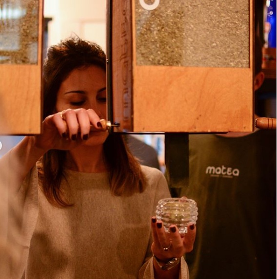 Abrió un "Mate Bar Boutique" con más de 30 tipos de yerba originales 3 mate alert 2