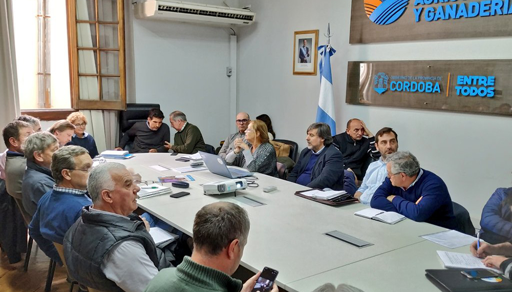 En Córdoba quieren implementar las buenas prácticas frutihortícolas de forma obligatoria 1 Reunión de hortícolas