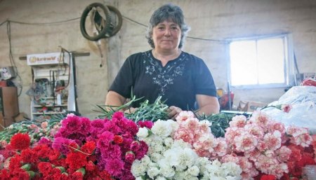 Mujer con flores