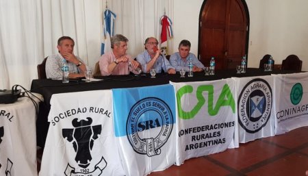 Mesa de enlace conferencia