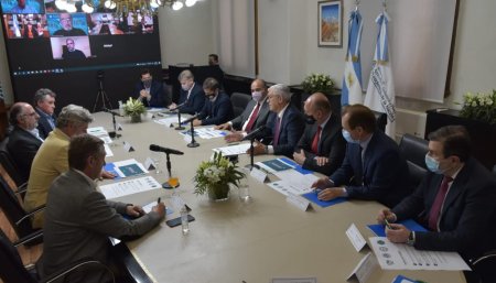 Reunion entre Dominguez, gobernadores y Mesa de Enlace