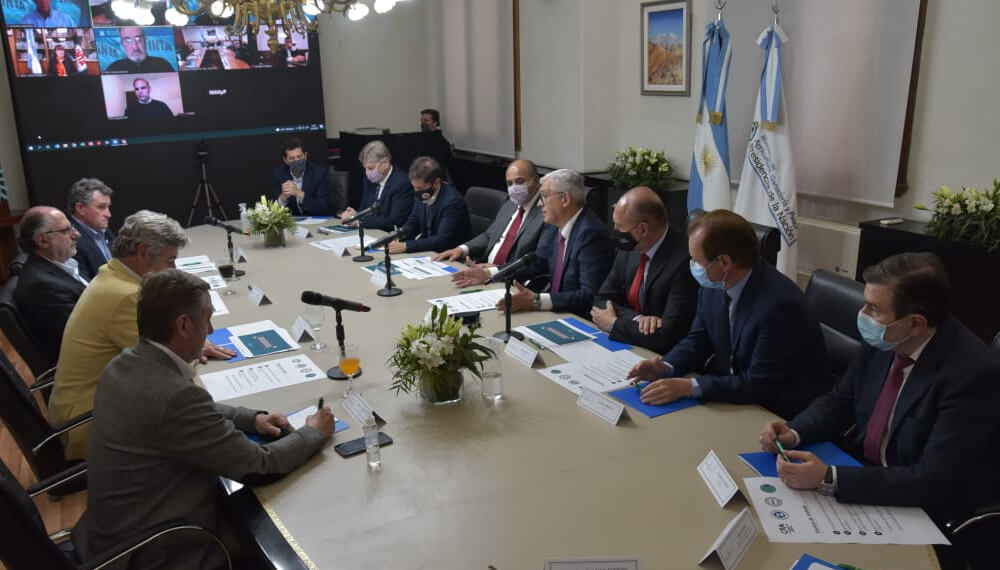 Reunion entre Dominguez, gobernadores y Mesa de Enlace