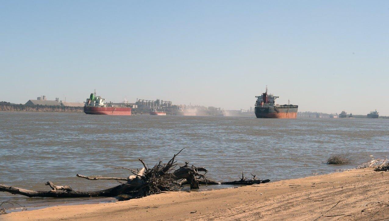 barcos buques rosario bcr
