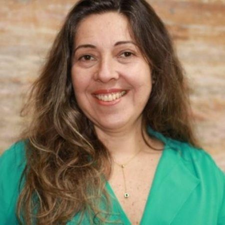 Andrea De Oliveira