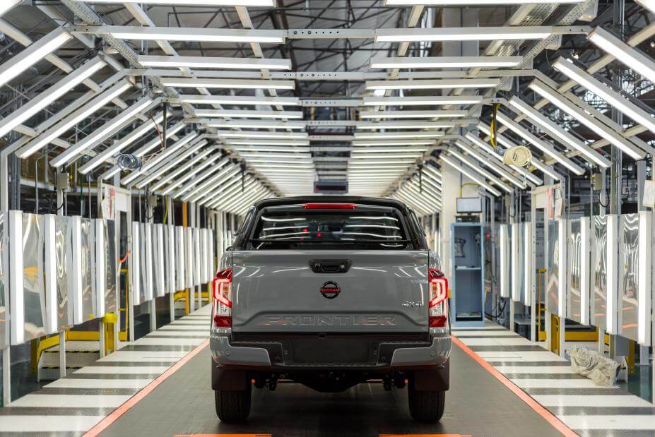 nissan caja