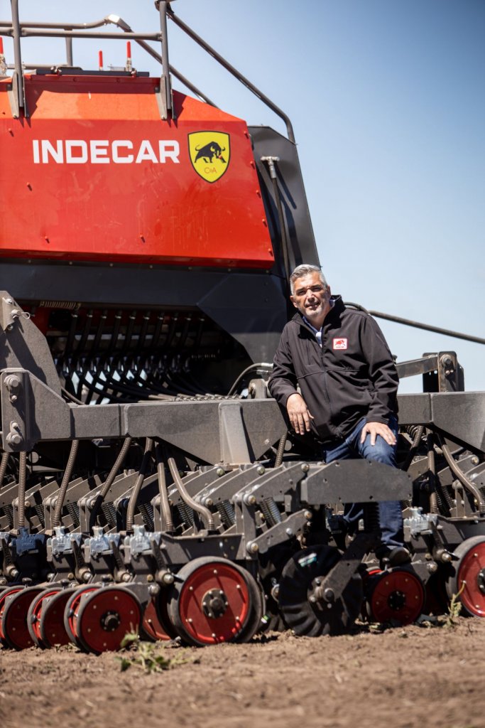 Novedades para Expoagro: una fábrica promete “la sembradora con mayor autonomía del mercado” 1 Gaston Ricardo Presidente de Indecar