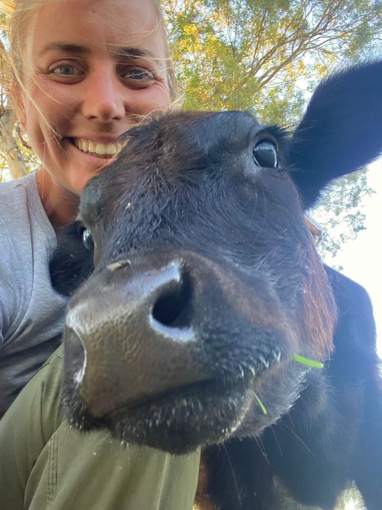 Pia con un ternerito