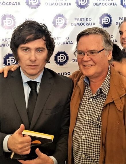 Retenciones: cómo es la propuesta de Milei para eliminarlas "desde el día 1" 1 Mac loughllin
