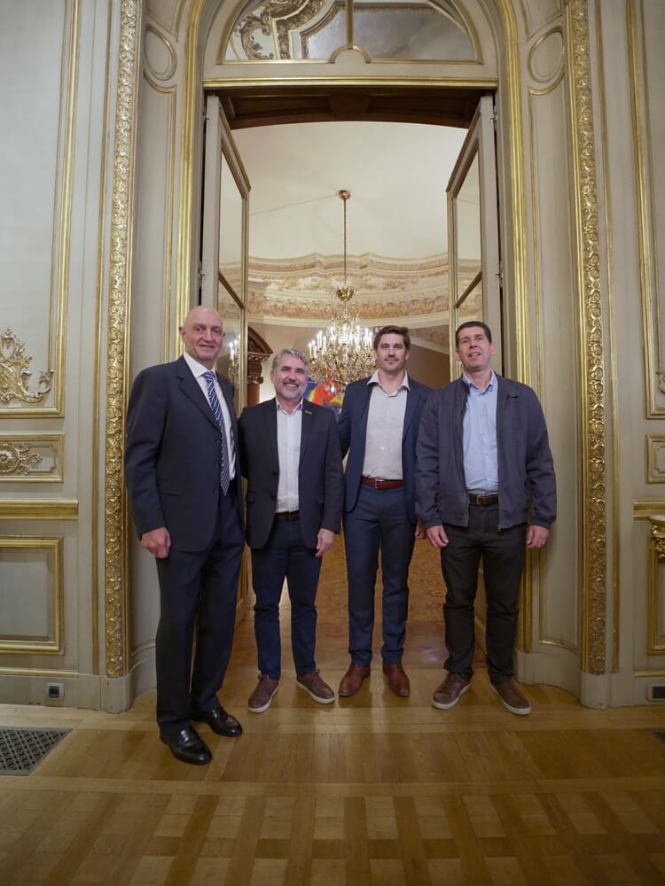 En la embajada de Francia, se presentó Sitevinitech 2024 que se realizará en Mendoza 3 DSC09356