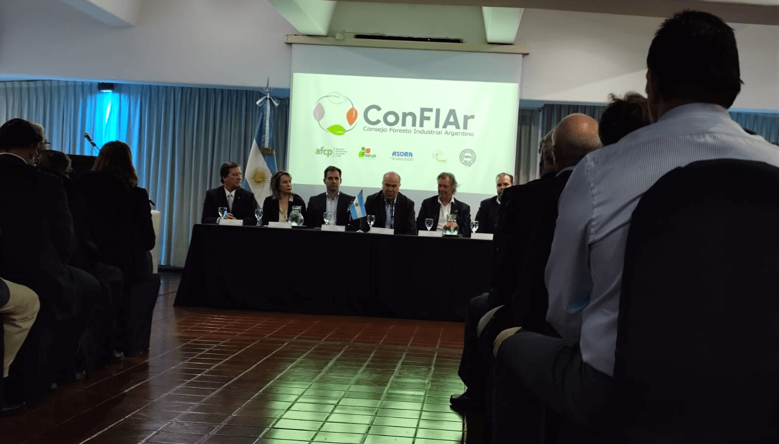 confiar 2024