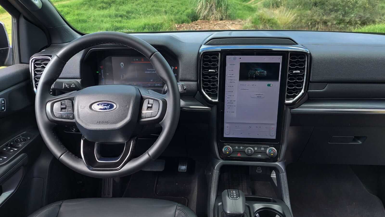 ford everest interior tablero marcha