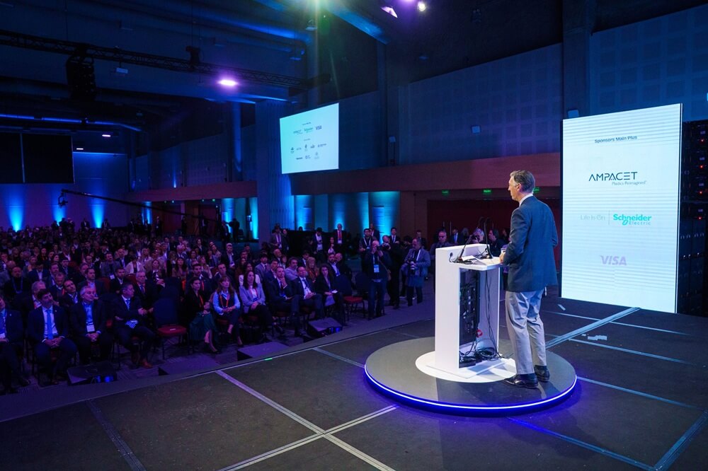 amcham summit de atras
