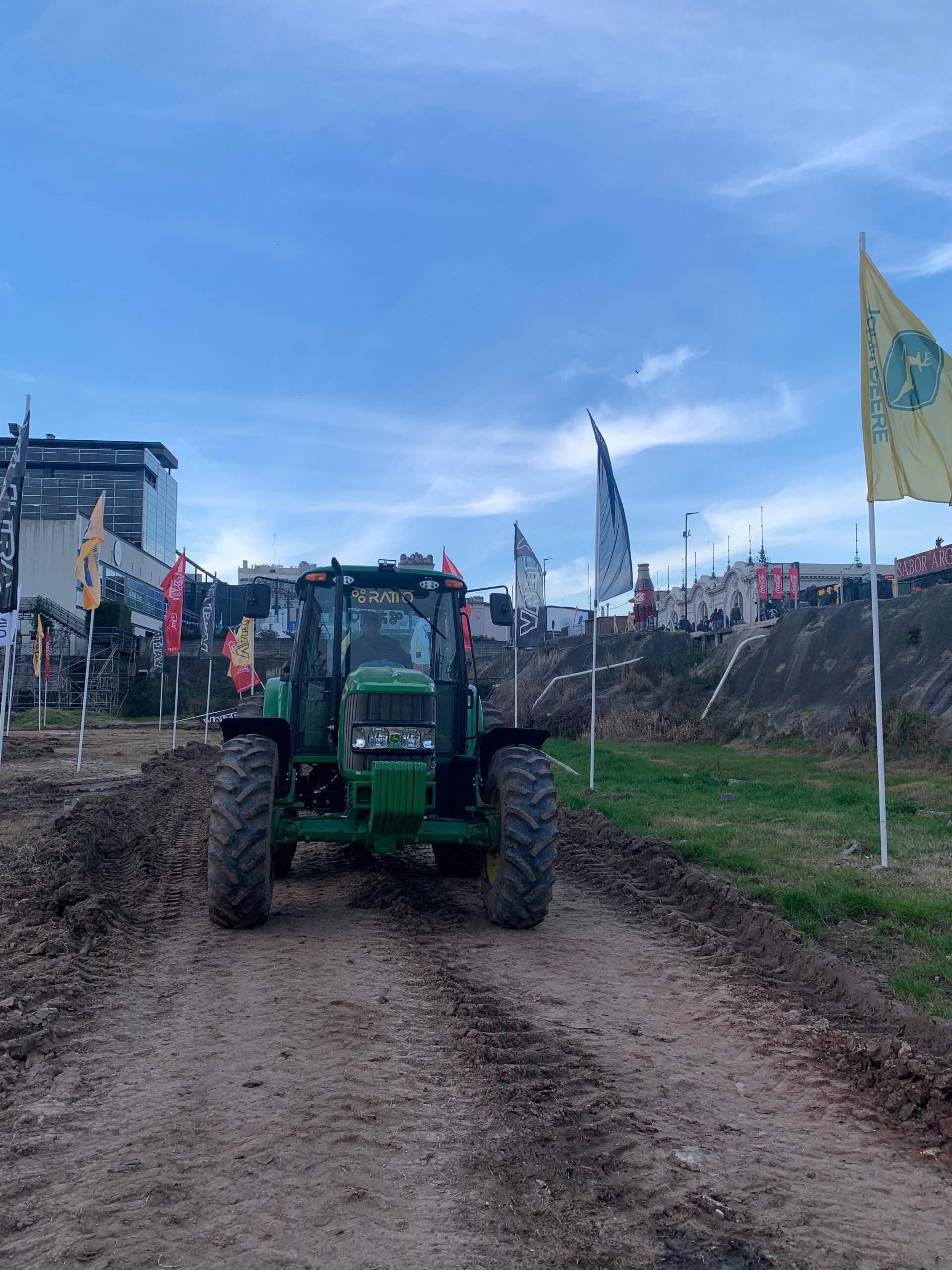 tractor john deere la rural scaled