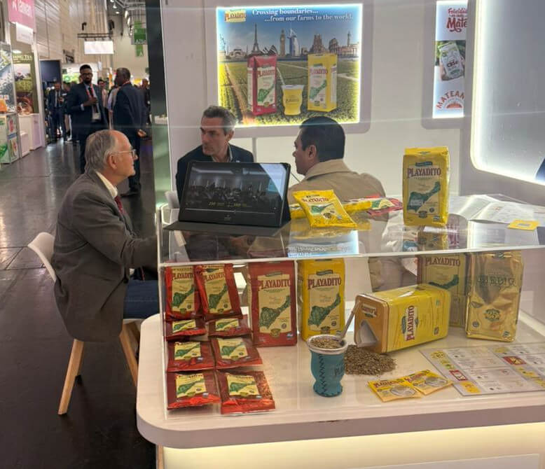 En busca del récord de exportaciones, la yerba mate también viajó a Alemania a "cebar" más negocios 3 Playadito anuga