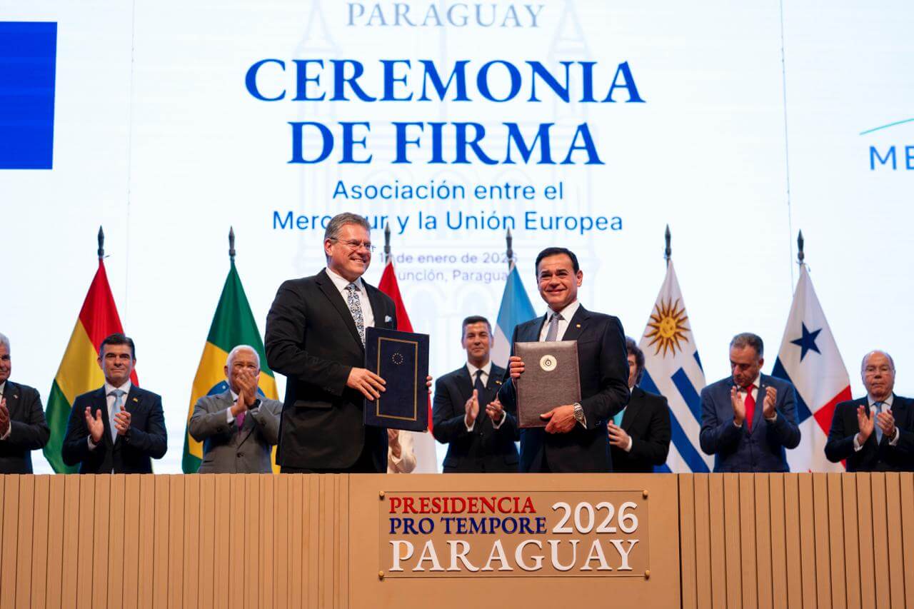 firma del acuerdo 2
