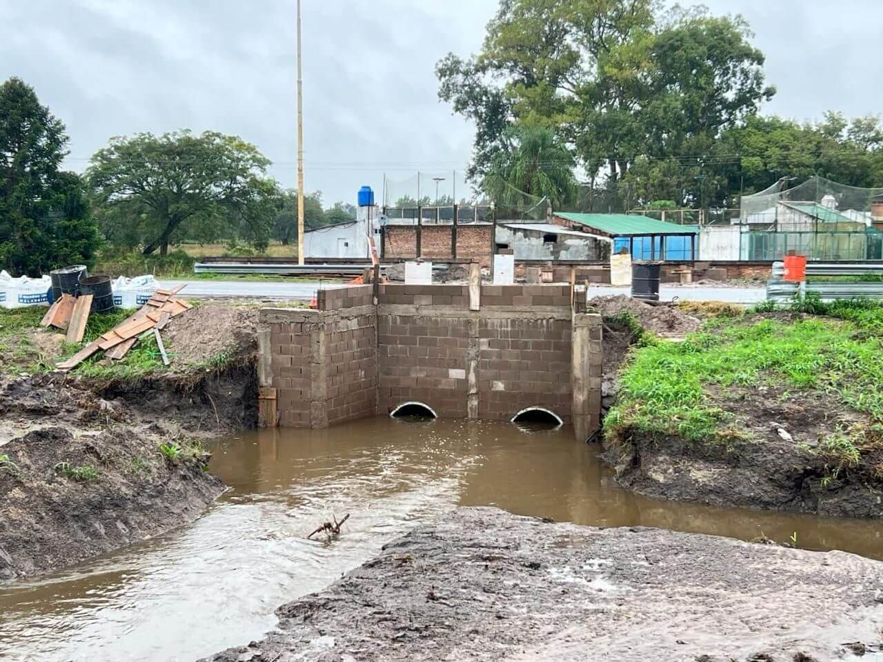obra desague canal santa fe